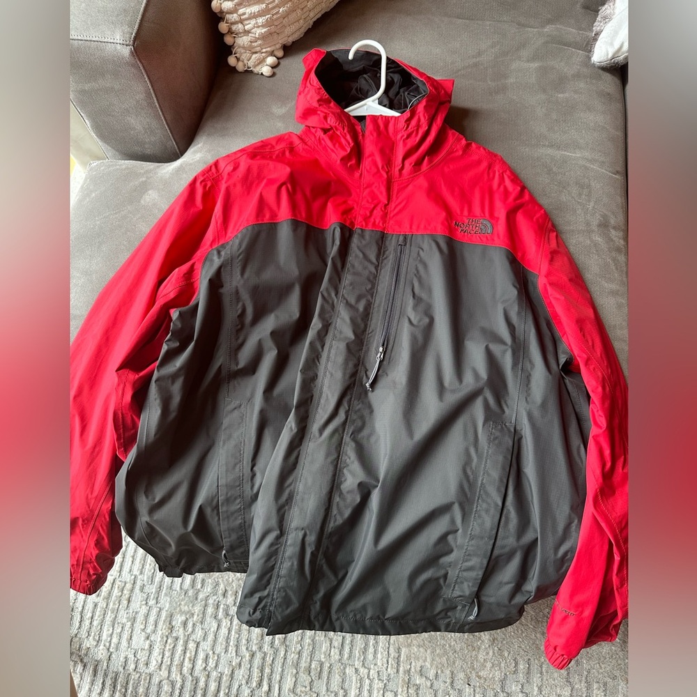 Men’s XL NorthFace Spring Waterproof Rain Jacket